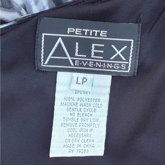 Alex Evenings tiered tank and open jacket 2-piece set- size LP - Picture 5 of 5